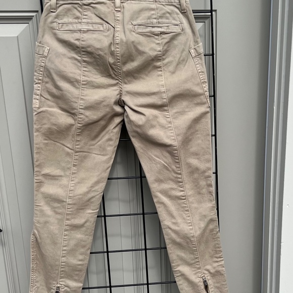 J Brand - Cargo Pants in Quicksand Size is 24 - Picture 5 of 5